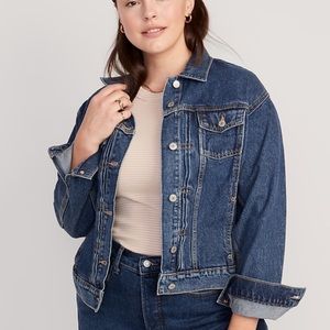 Old Navy Classic Jean Jacket. Size 4X. Dark wash. Perfect condition.